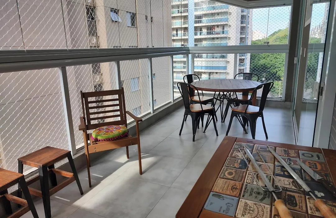 Apto Novo, Sofisticado e Aconchegante em Astúrias Guarujá-1